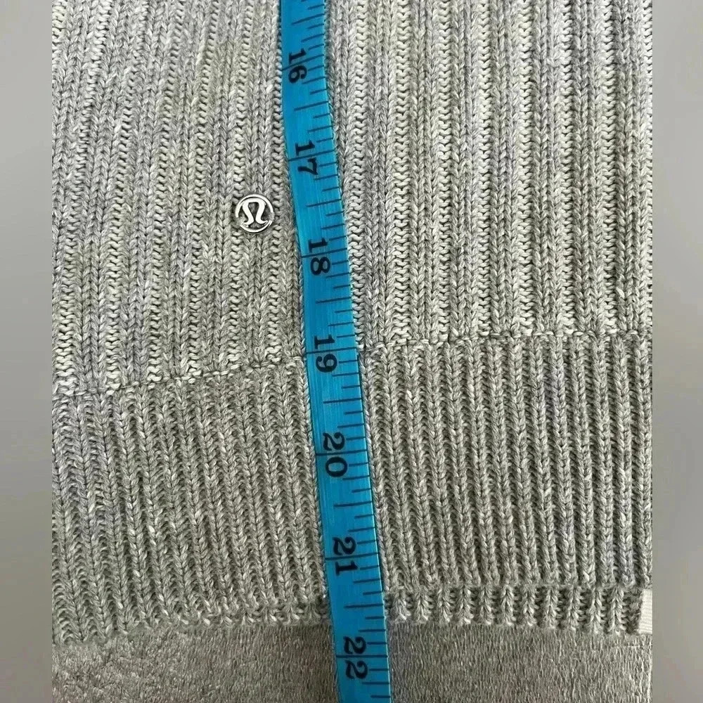 [4/6] Lululemon Embrace Hoodie Knit Heathered  Medium Grey / White - Picture 11 of 12